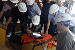 武汉建岩科技隧道地质雷达检测培训现场张赓博士指导学员进行仪器参数设置